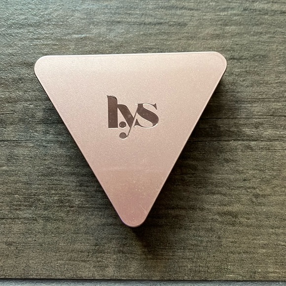 LYS | Makeup | Lys Beauty Satin Cream Blush In Confident | Poshmark